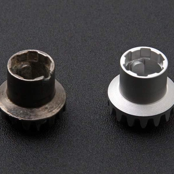 cnc machined ALMG4.5 gears based on sample on the left